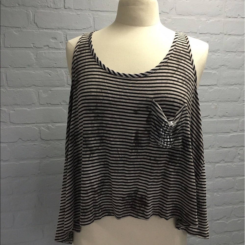 ⭐️40% Off⭐️ Smokey Grey & Black Striped High-low Tank